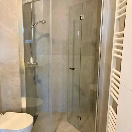 New Cosy In Tower Apartman